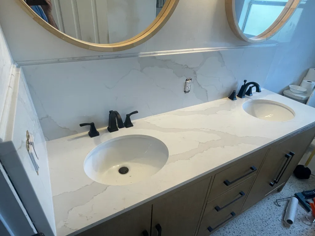 Custom countertop for a kitchen or bathroom